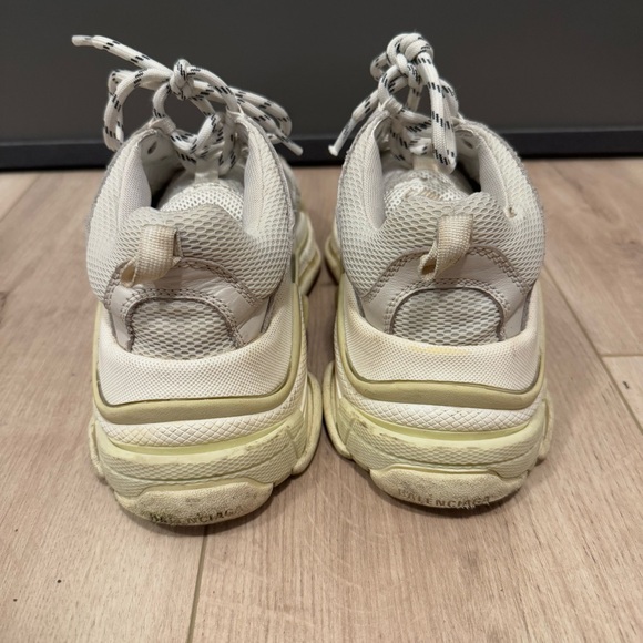 Balenciaga Triple S Trainers - Picture 7 of 9